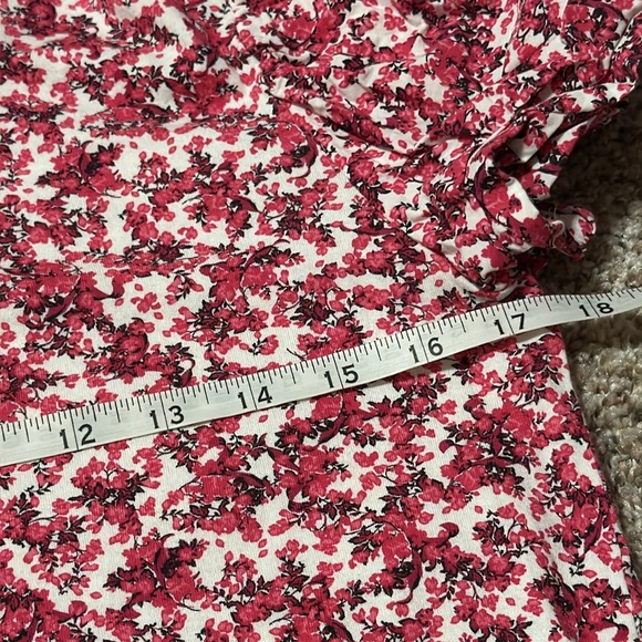 Zara Pink and White Floral Blouse With Puffy Short Sleeves - Picture 6 of 6